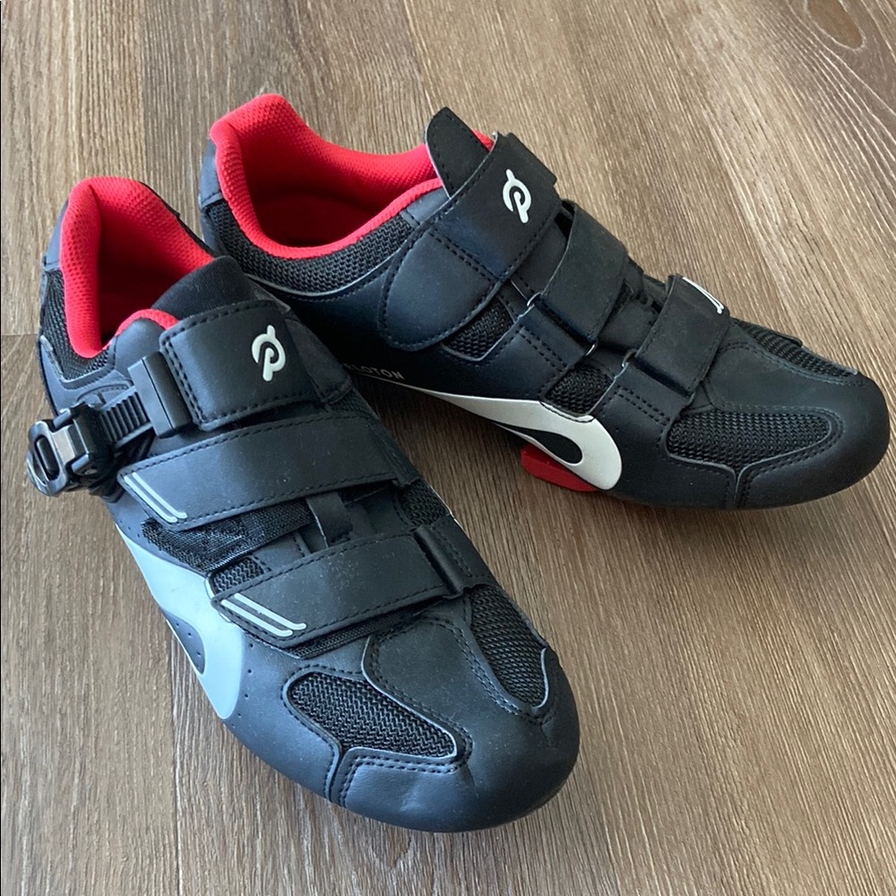 Peloton Size 44 Black Cycling Shoes